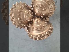 Khai thác bit trione cho đá cứng vừa