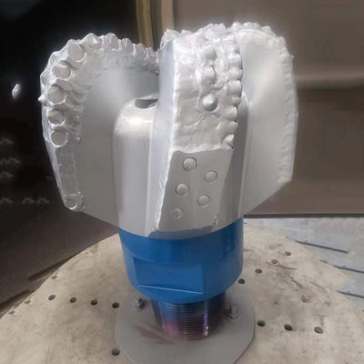 Sintered Surface Treatment Alloy Steel PDC Drill Bits 85kgs With PDC Cutter Insert