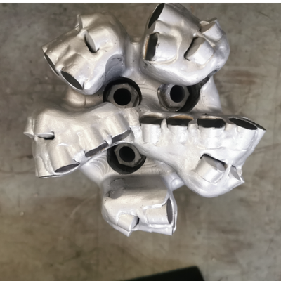 Mũi khoan PDC 5 lưỡi 6 5/8 inch dùng cho khoan giếng dầu mỏ
