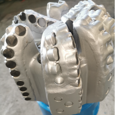 Bộ khoan API PDC cho khoan giếng nước